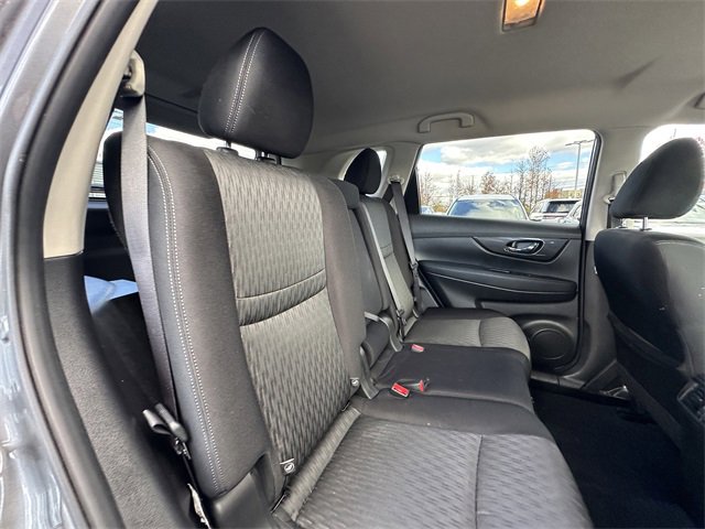 Used 2020 Nissan Rogue SV image 37