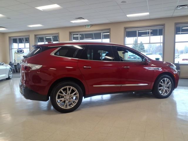 Used 2024 Buick Enclave Essence w/ Experience Buick Package FWD image 4
