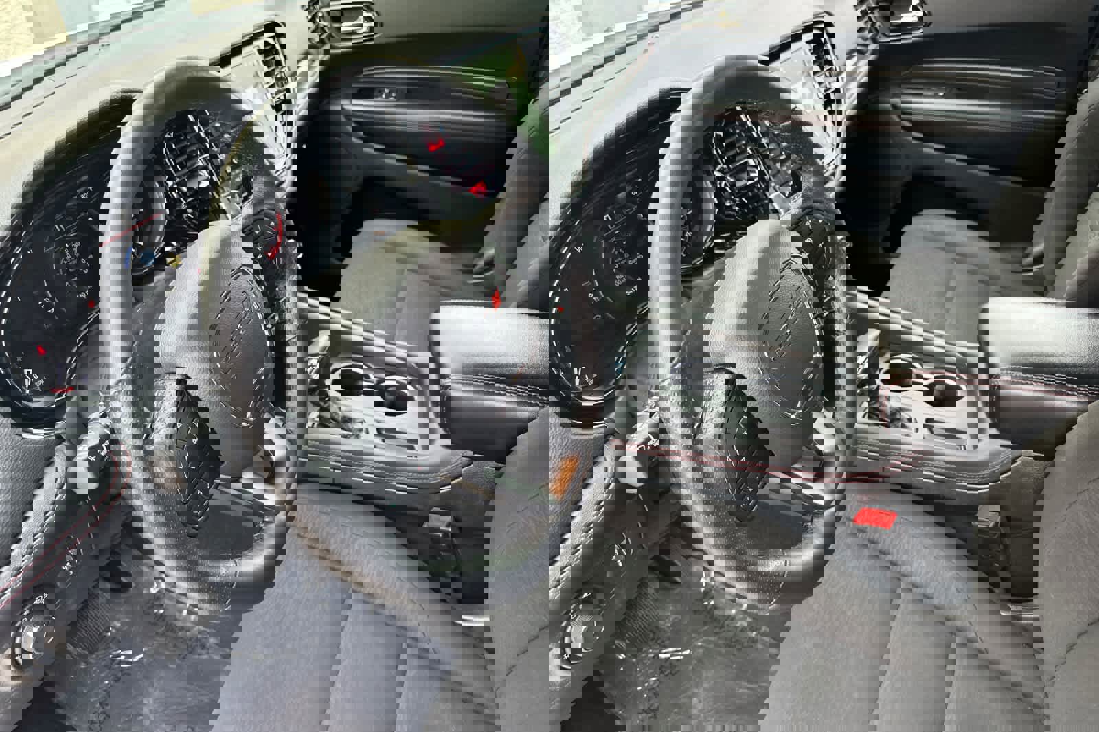 Used 2025 Dodge Durango GT image 9