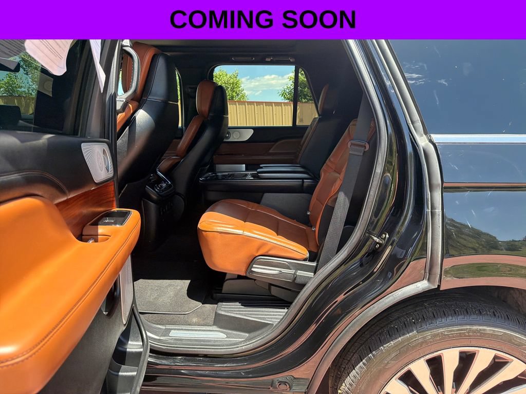 Used 2018 Lincoln Navigator Reserve w/ Technology Package AWD/4WD image 22