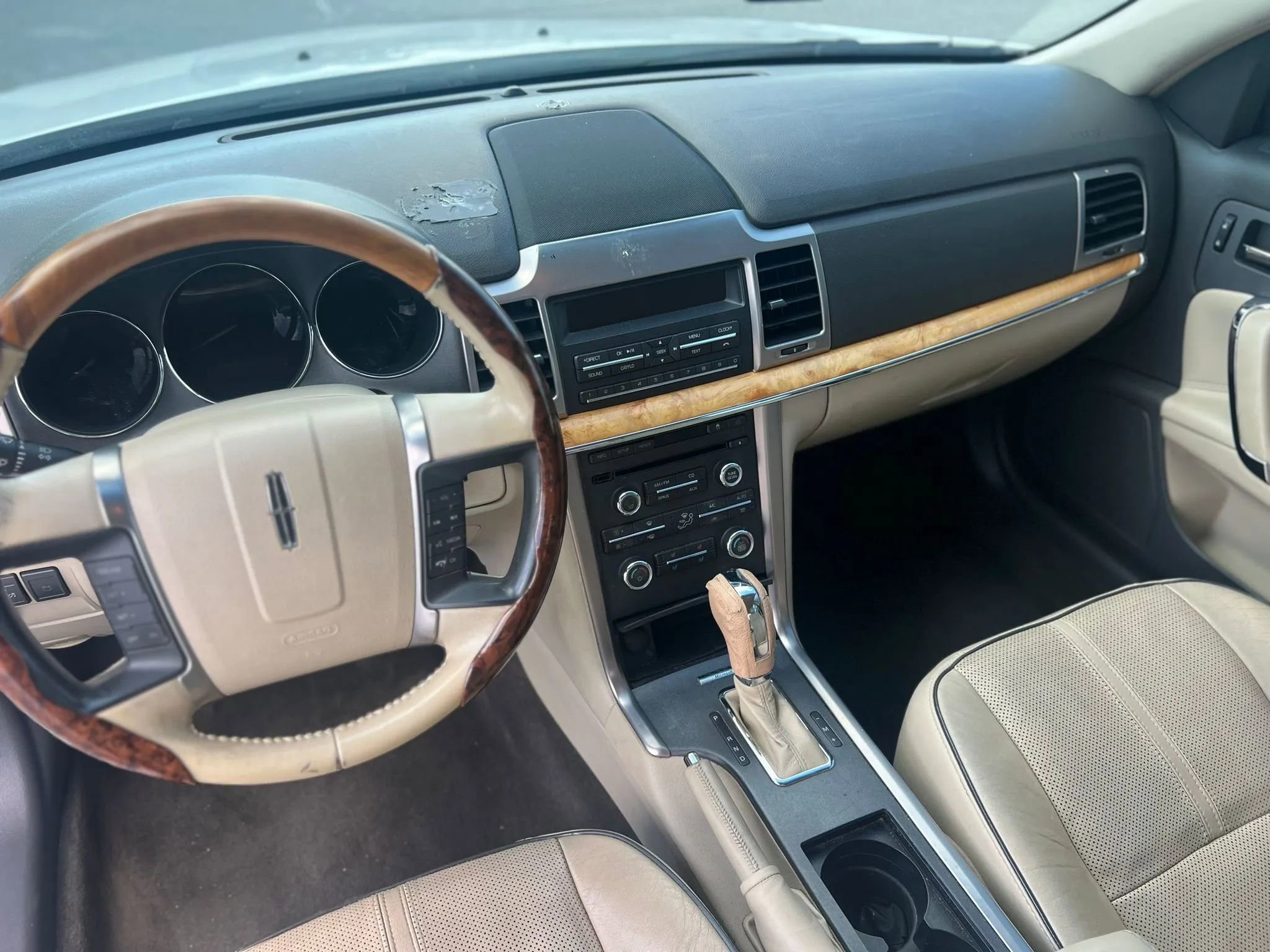 Used 2010 Lincoln MKZ FWD image 9