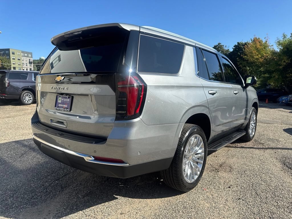 Used 2026 Chevrolet Tahoe LS AWD/4WD image 5