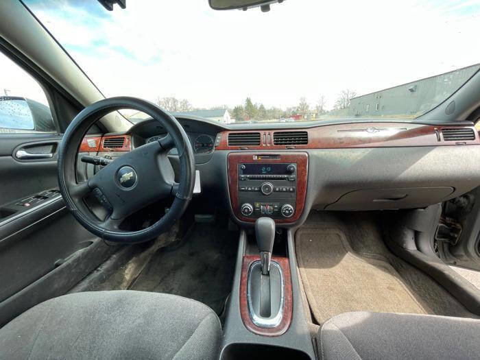 Used 2008 Chevrolet Impala LT image 31