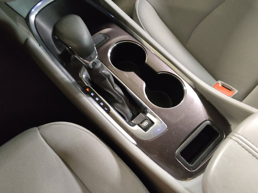 Used 2022 Chevrolet Malibu LT FWD image 26