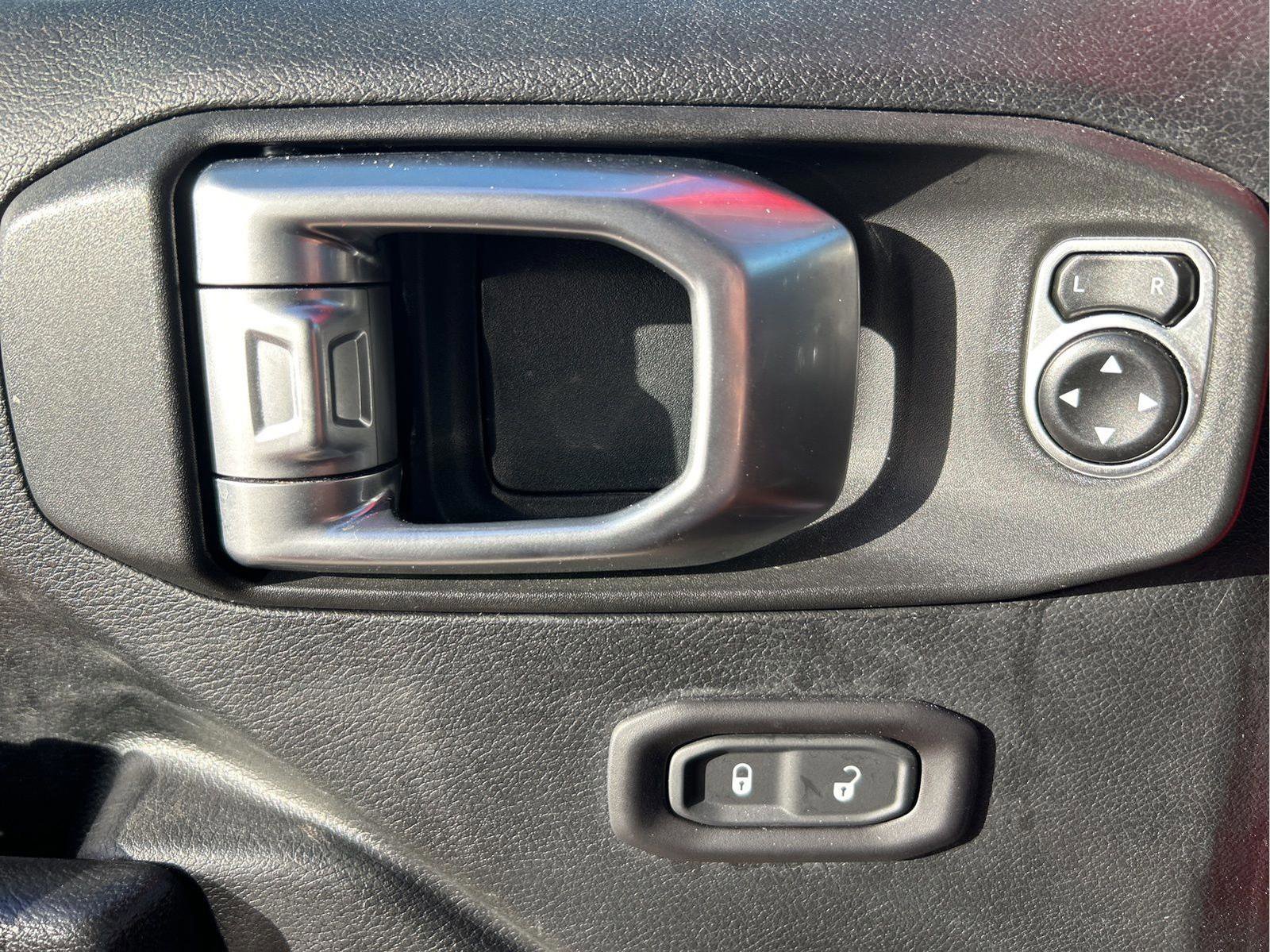 Certified 2020 Jeep Gladiator Sport w/ Quick Order Package 24S image 14