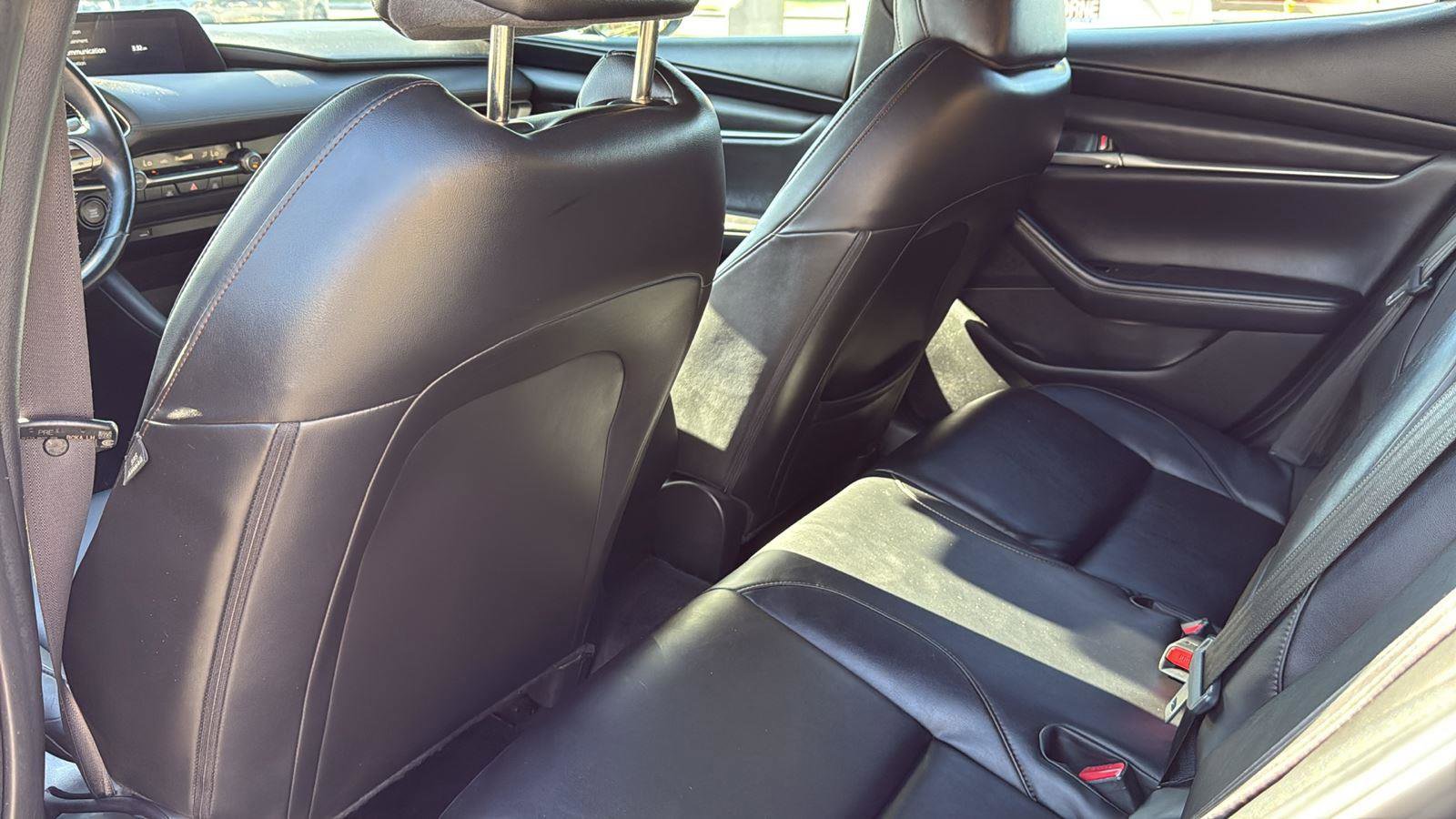 Used 2021 MAZDA MAZDA3 s image 21