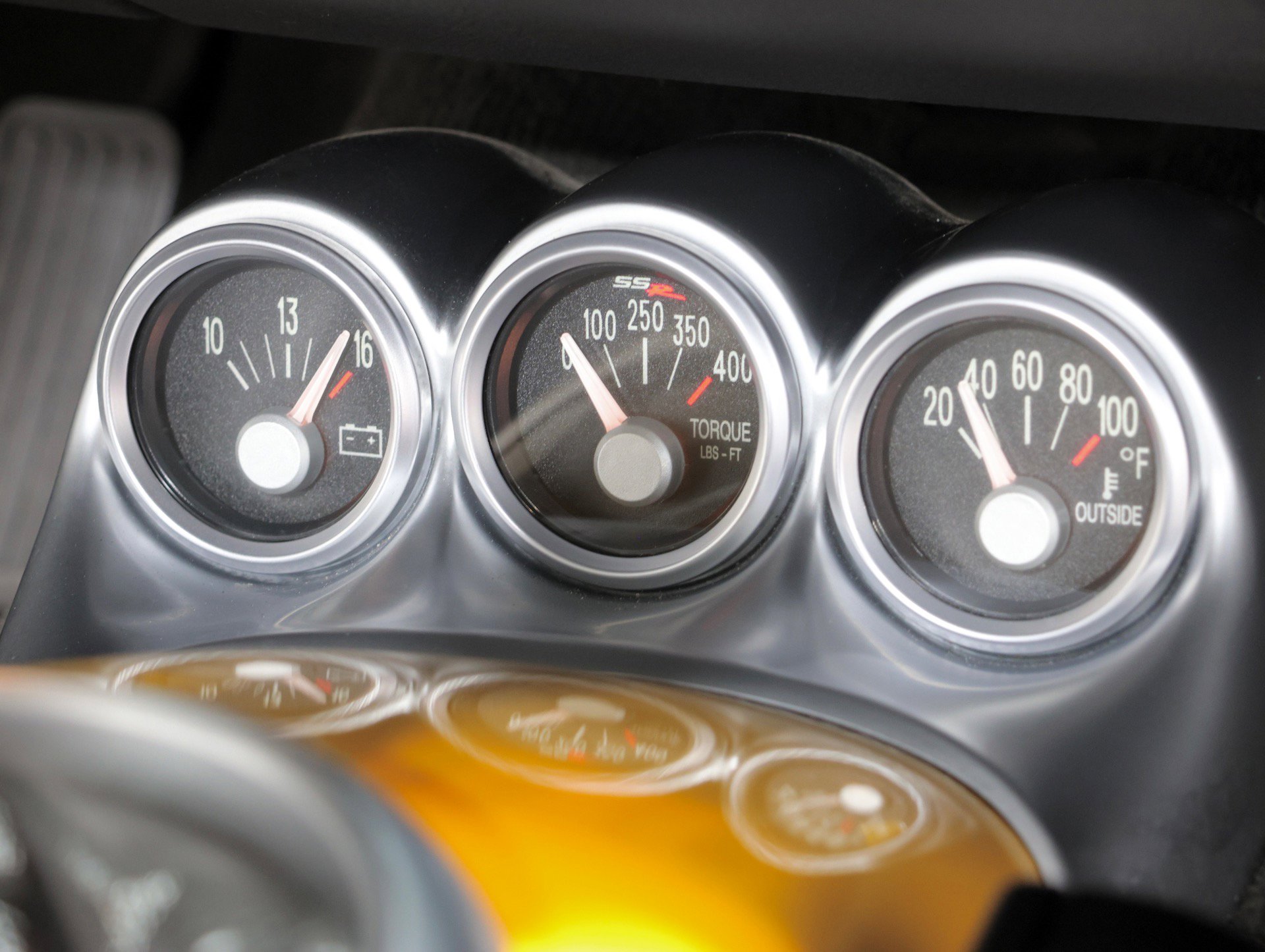 Used 2005 Chevrolet SSR 6 Speed Manual - Only 12K Mile w/ Preferred Equipment Group image 65