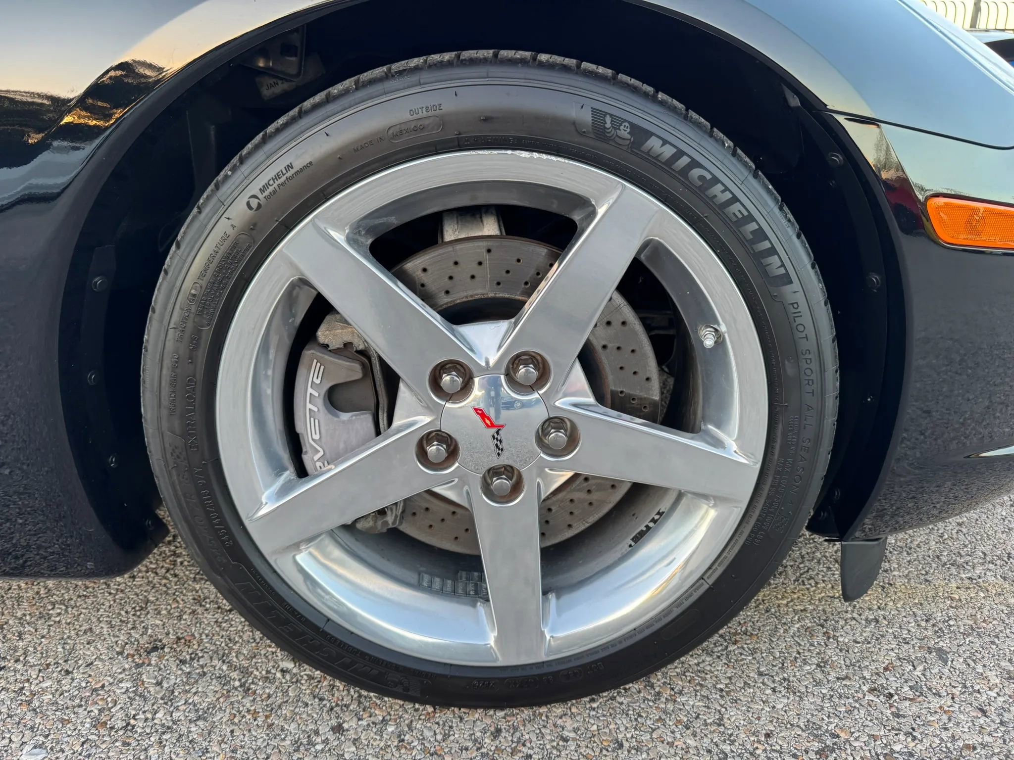 Used 2005 Chevrolet Corvette Convertible 2D w/ Preferred Equipment Group RWD image 14