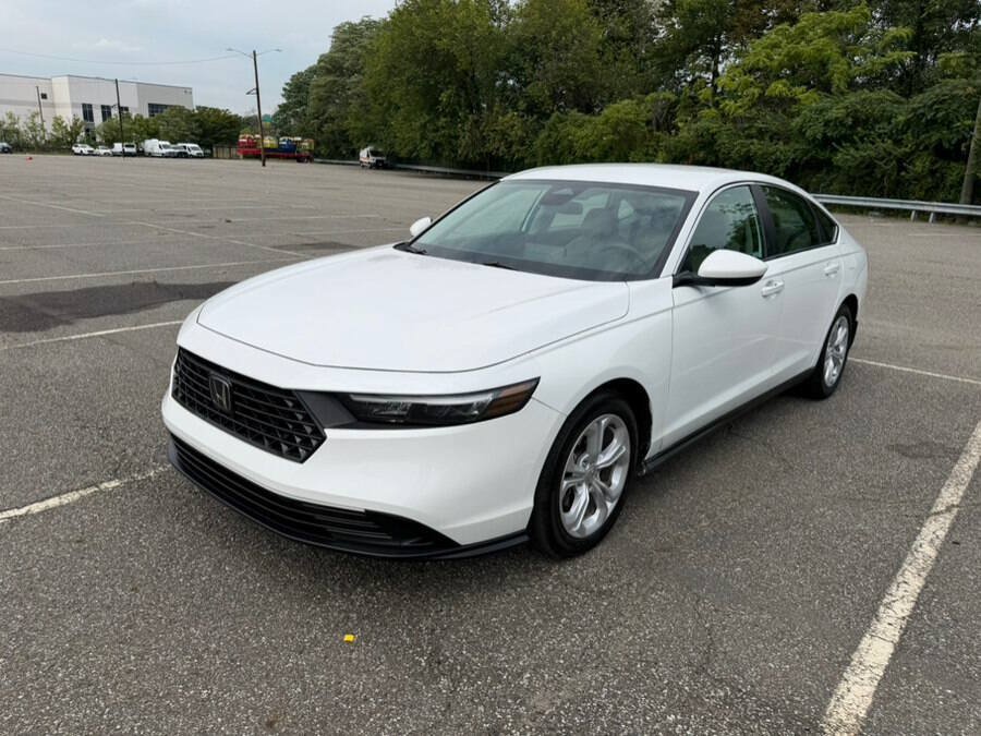 Used 2025 Honda Accord LX image 14