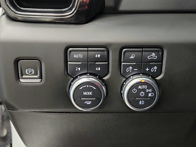 Used 2023 GMC Sierra 1500 AT4 w/ AT4 Preferred Package AWD/4WD image 30