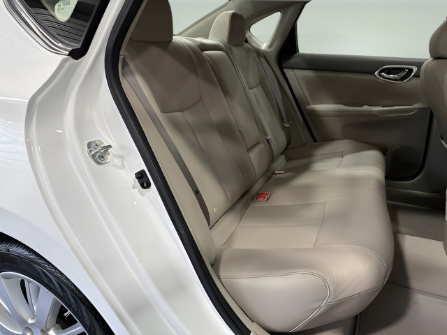 Used 2014 Nissan Sentra SL w/ Premium Package FWD image 31