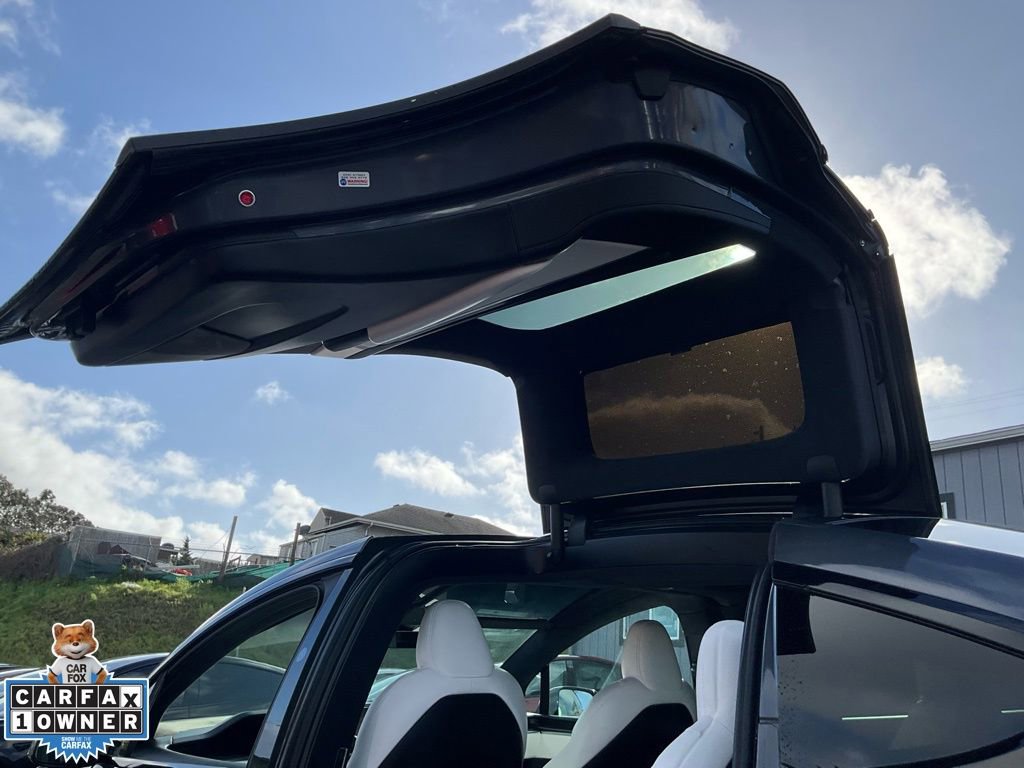 Used 2023 Tesla Model X Plaid image 33
