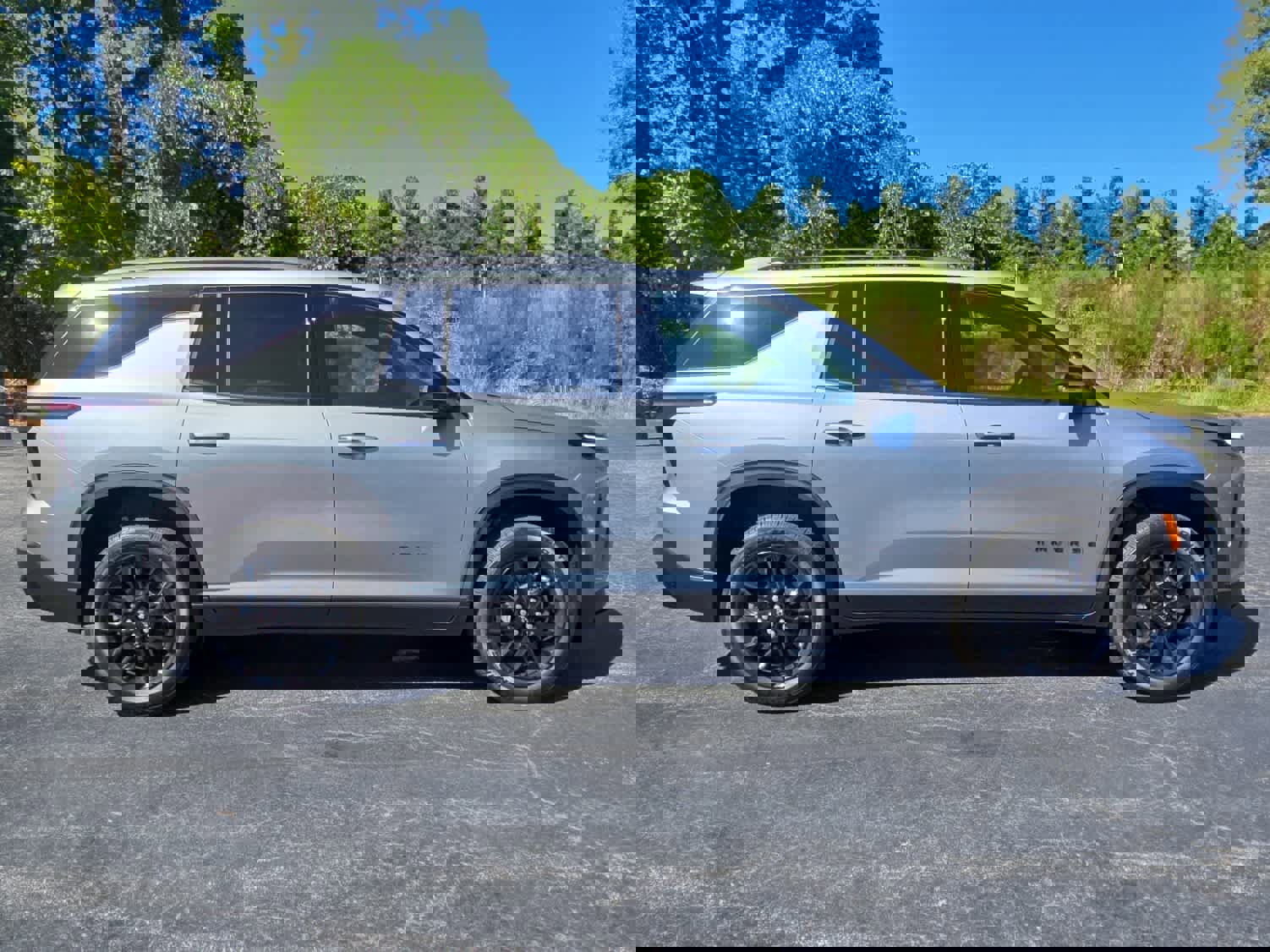 New 2026 Chevrolet Traverse LT w/ Midnight/Sport Edition image 8