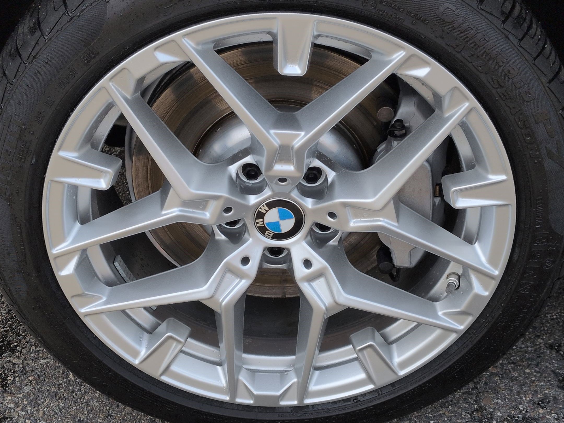 Used 2025 BMW 330i Sedan w/ Convenience Package RWD image 13