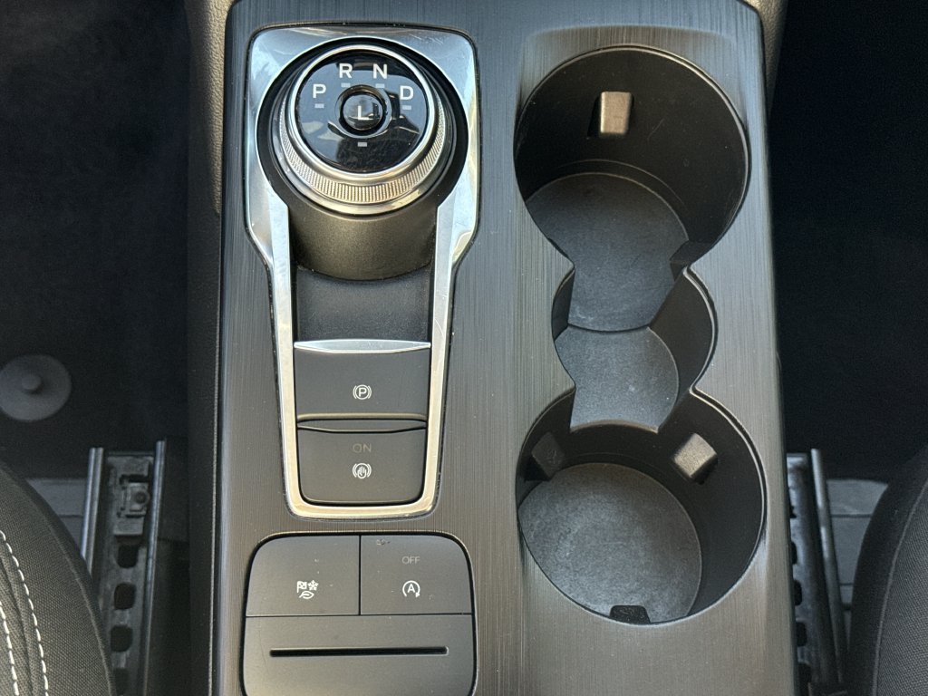 Used 2025 Ford Escape Active AWD/4WD image 30