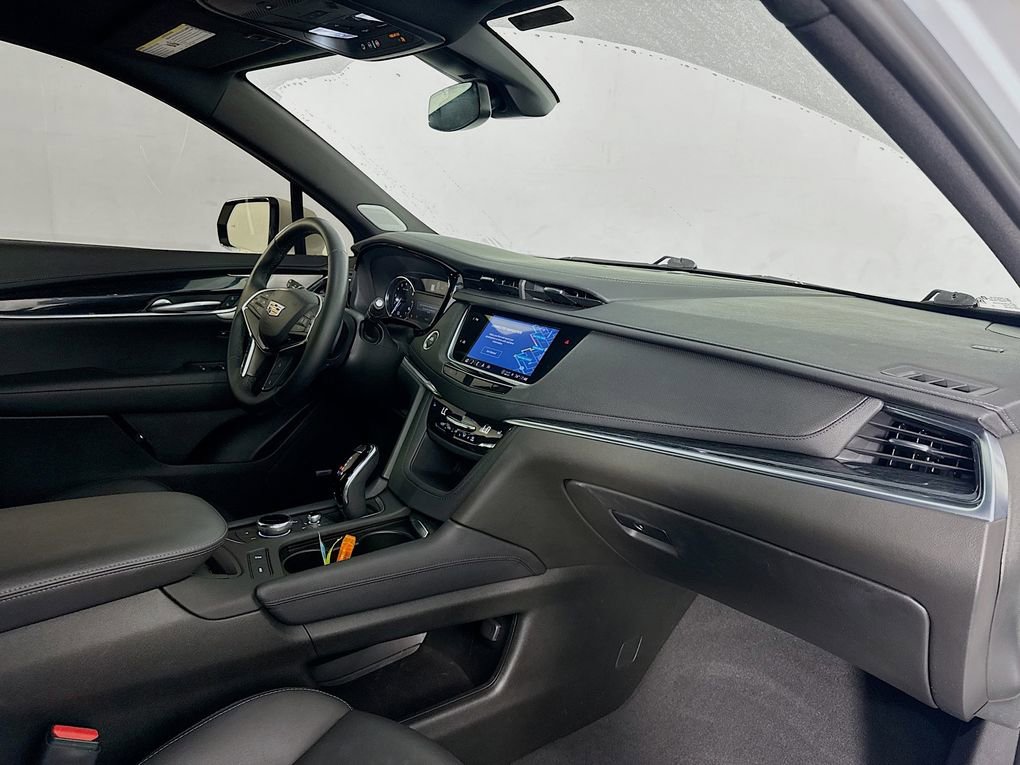 Used 2025 Cadillac XT5 Premium Luxury FWD image 31