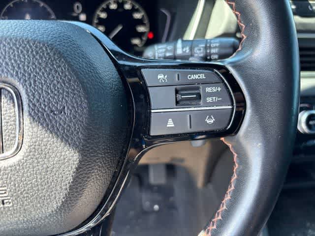 Used 2023 Honda Pilot Sport image 12