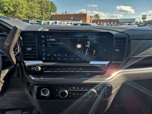 Certified 2023 Chevrolet Silverado 1500 LT AWD/4WD image 15
