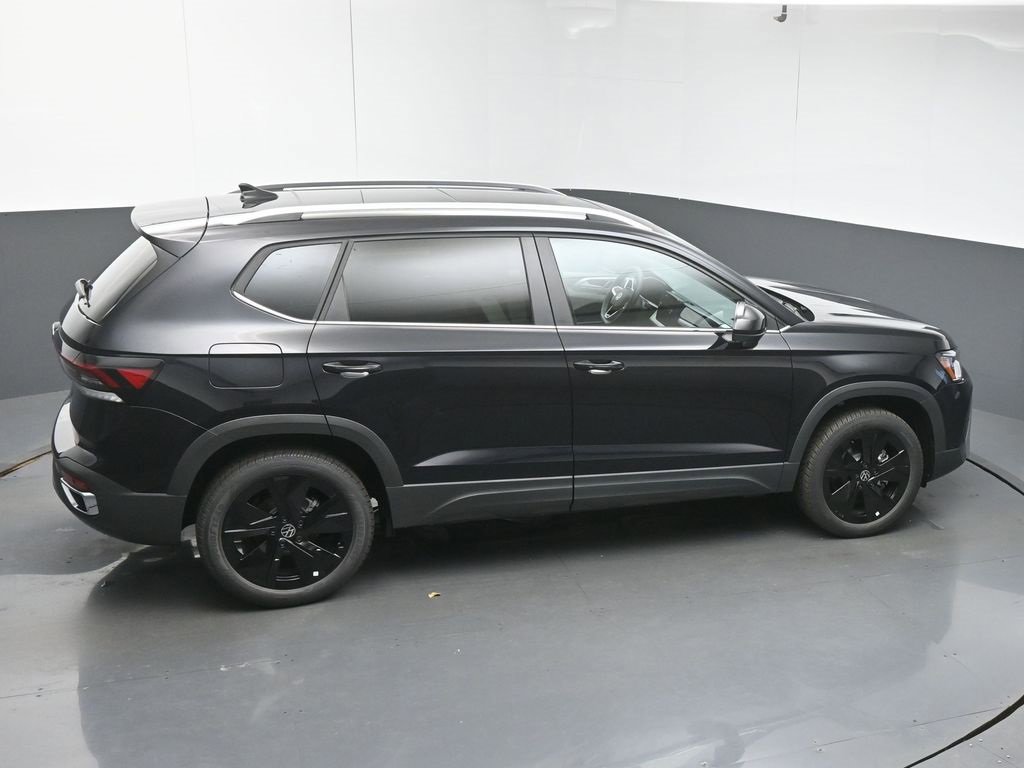 New 2025 Volkswagen Taos SE image 49