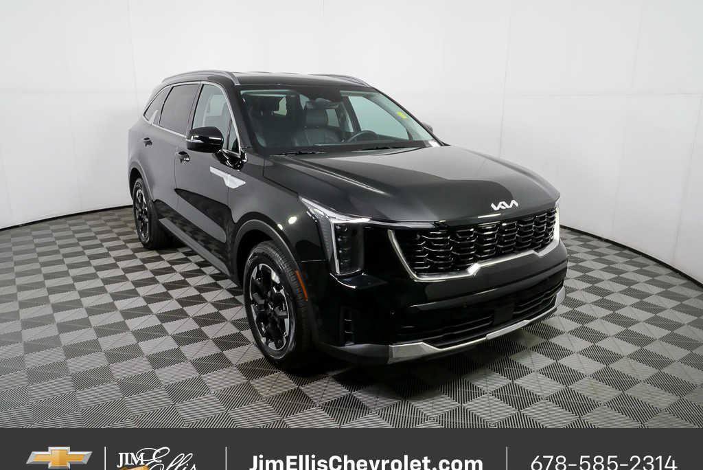 Used 2025 Kia Sorento S