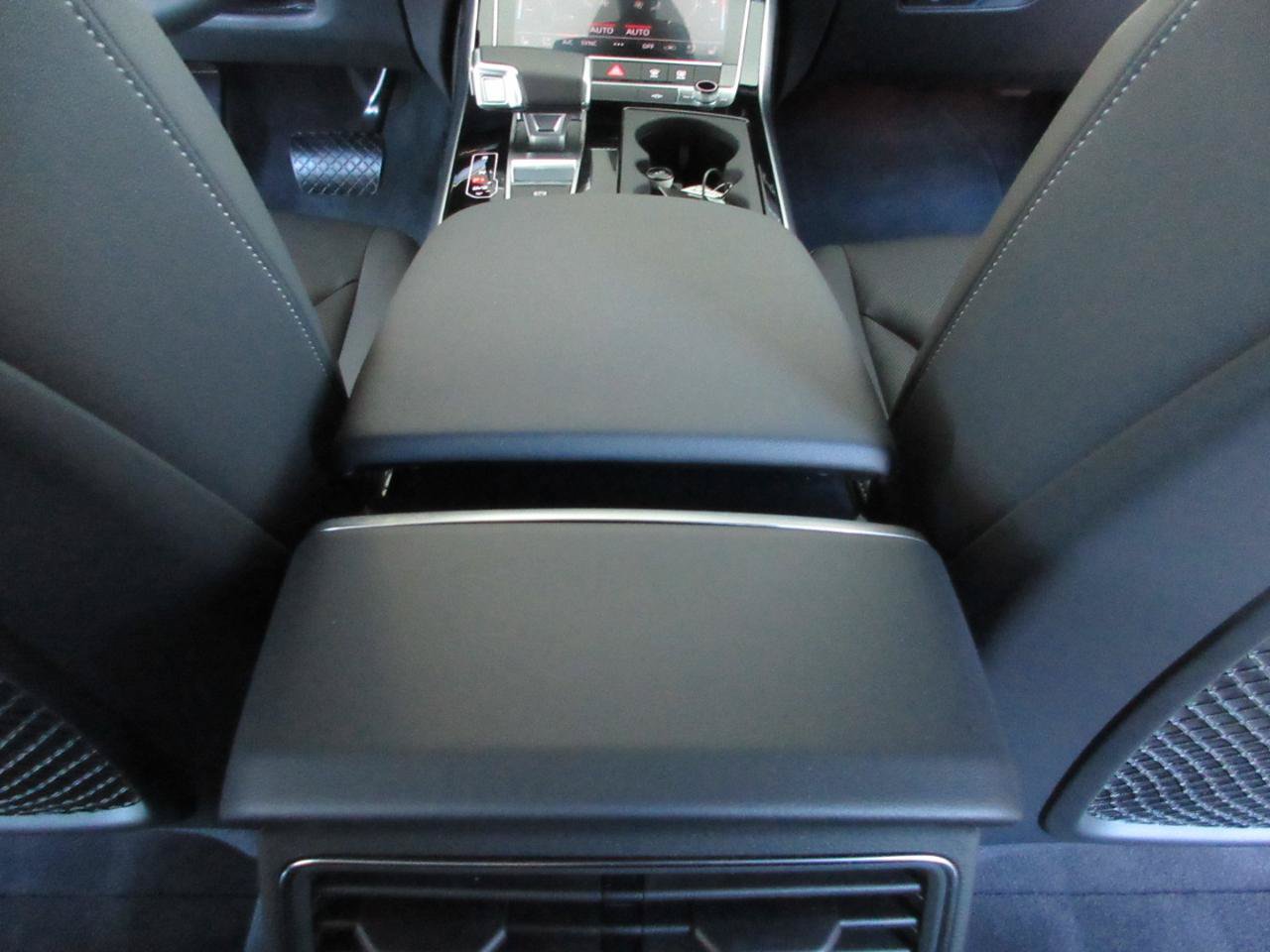 Used 2025 Audi Q7 3.0T Premium Plus w/ Premium Plus Package AWD/4WD image 18