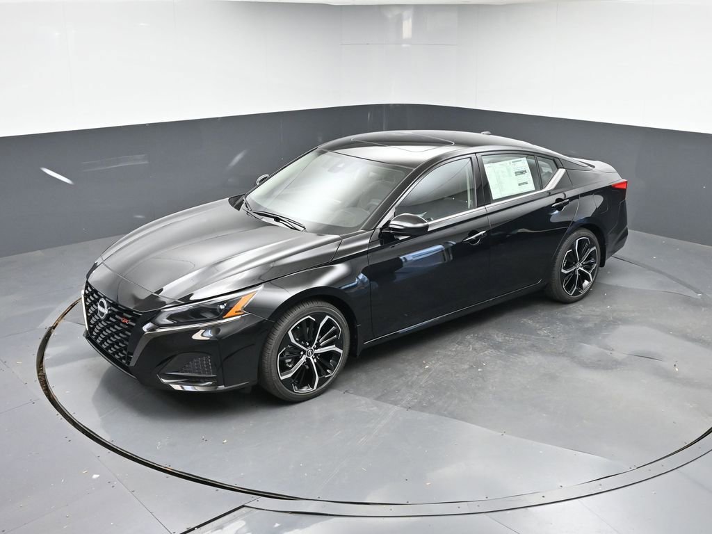 New 2025 Nissan Altima 2.5 SR image 37