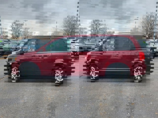 Used 2020 Dodge Grand Caravan GT image 7