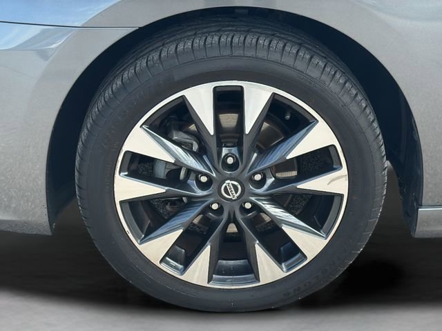 Used 2019 Nissan Sentra SR FWD image 5