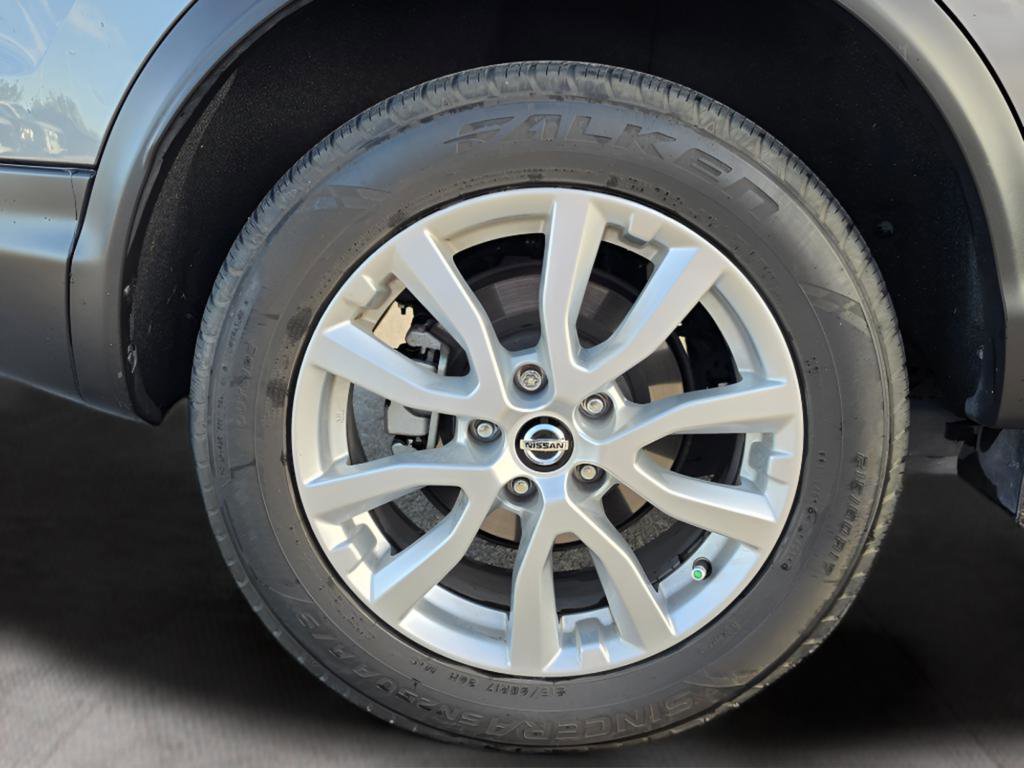 Used 2020 Nissan Rogue Sport SV FWD image 33