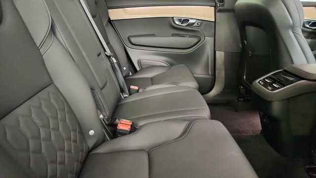 Certified 2026 Volvo XC90 B5 Core AWD/4WD image 33