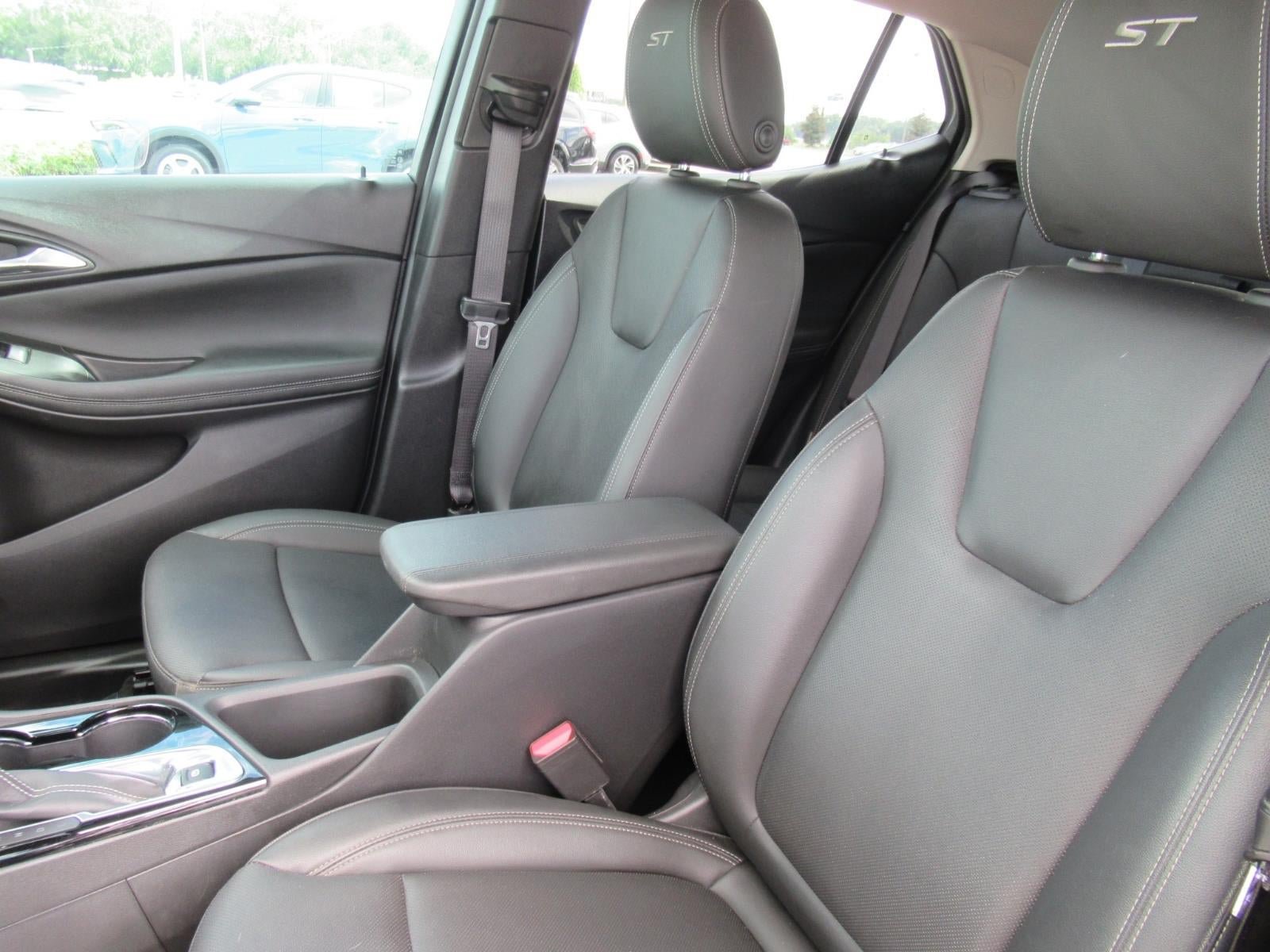 Used 2024 Buick Encore GX Sport Touring w/ Comfort Package FWD image 20