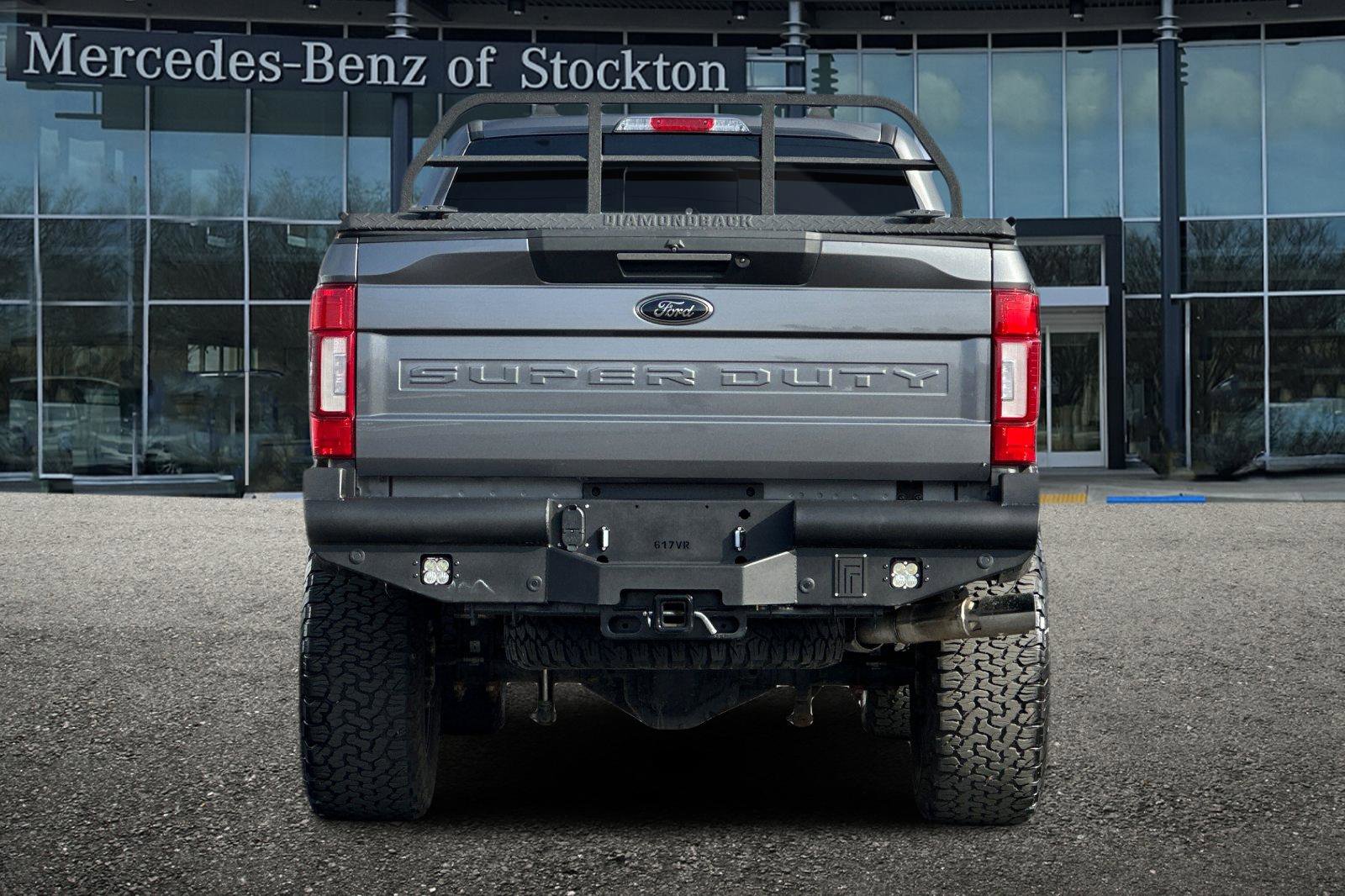 Used 2022 Ford F250 Lariat w/ Black Appearance Package image 5