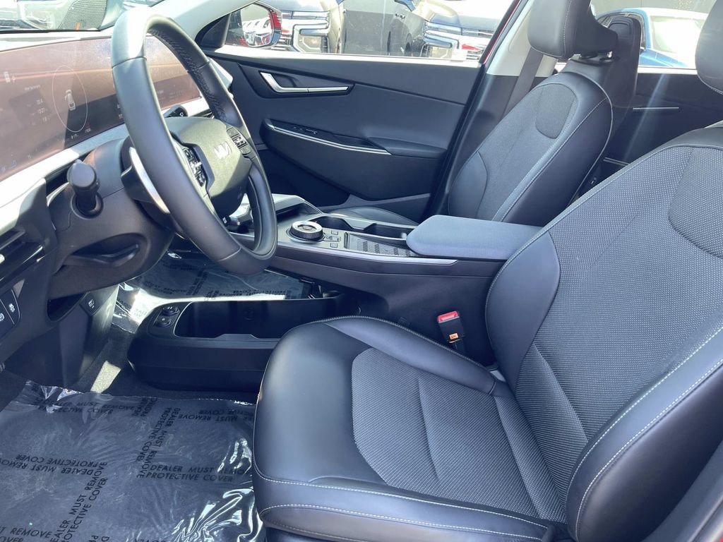 Used 2024 Kia EV6 Light RWD image 17