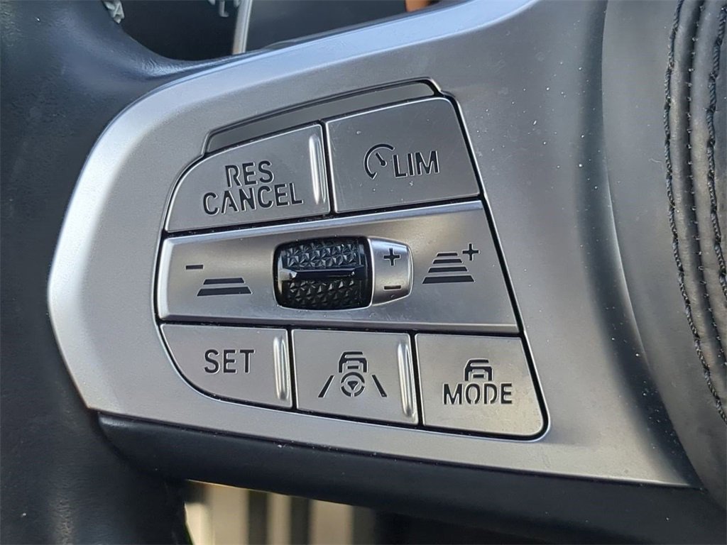 Used 2021 BMW 750i xDrive w/ Luxury Rear Seating Package image 26