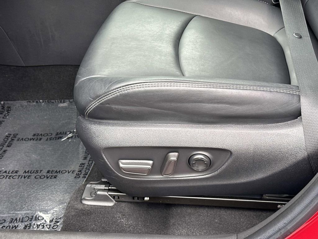 Used 2023 Toyota RAV4 XLE Premium AWD/4WD image 28