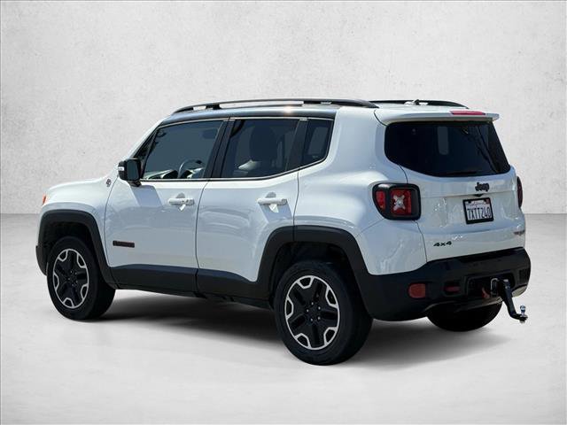 Used 2016 Jeep Renegade Trailhawk w/ Premium Trailhawk Package image 7