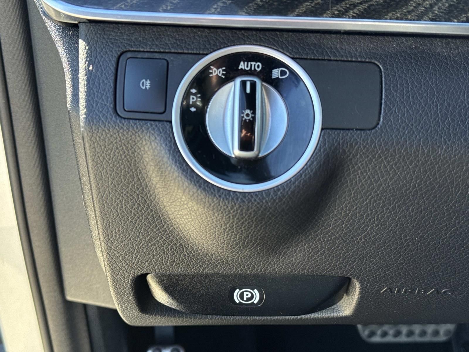 Used 2016 Mercedes-Benz E 250 Sedan image 20