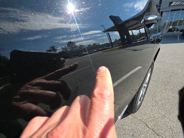 Used 2024 Buick Enclave Avenir image 8