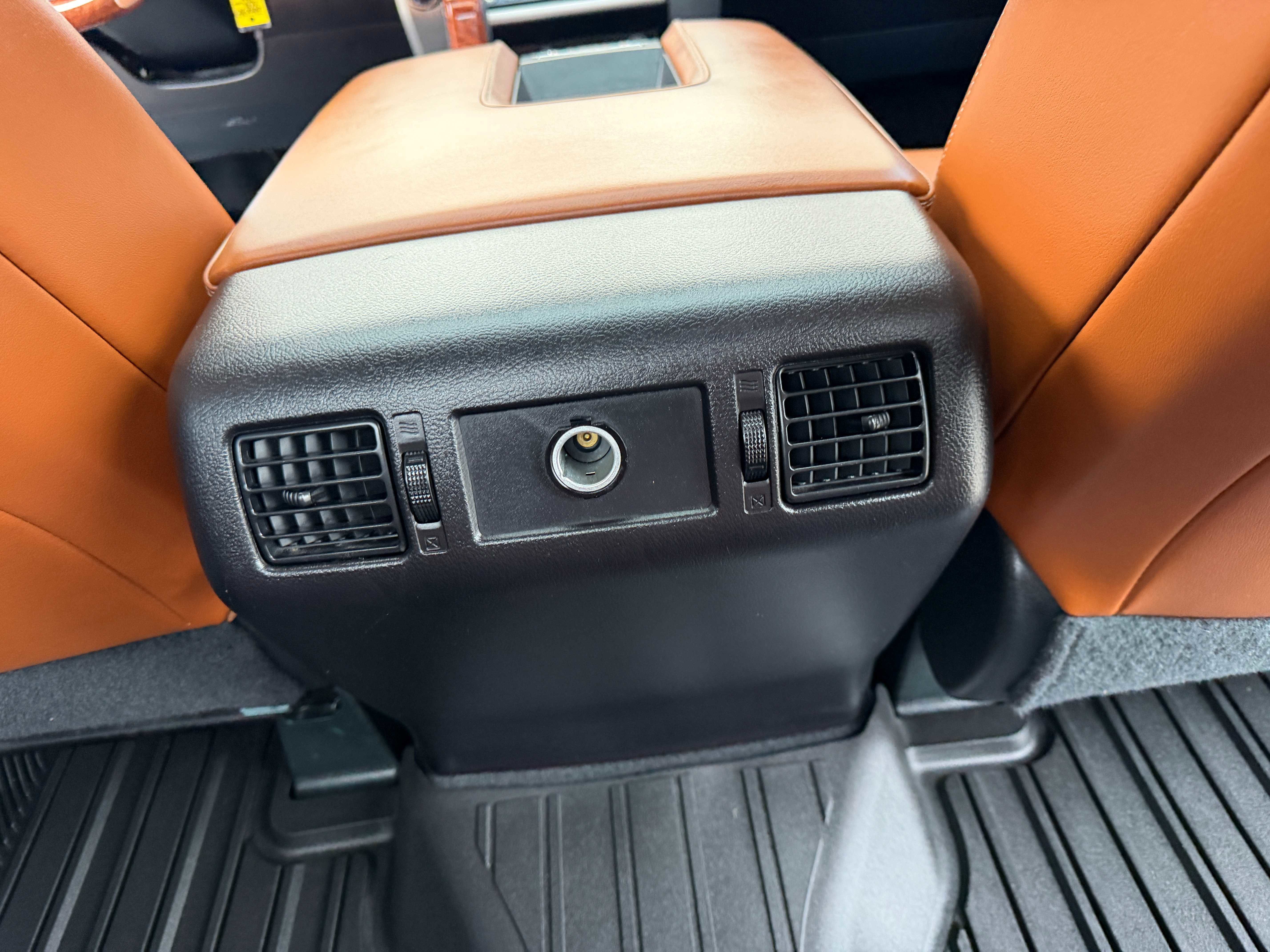 Used 2014 Toyota Tundra 1794 Edition AWD/4WD image 19