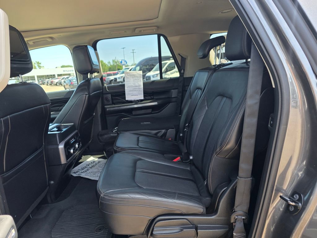 Used 2019 Ford Expedition Max Platinum AWD/4WD image 6