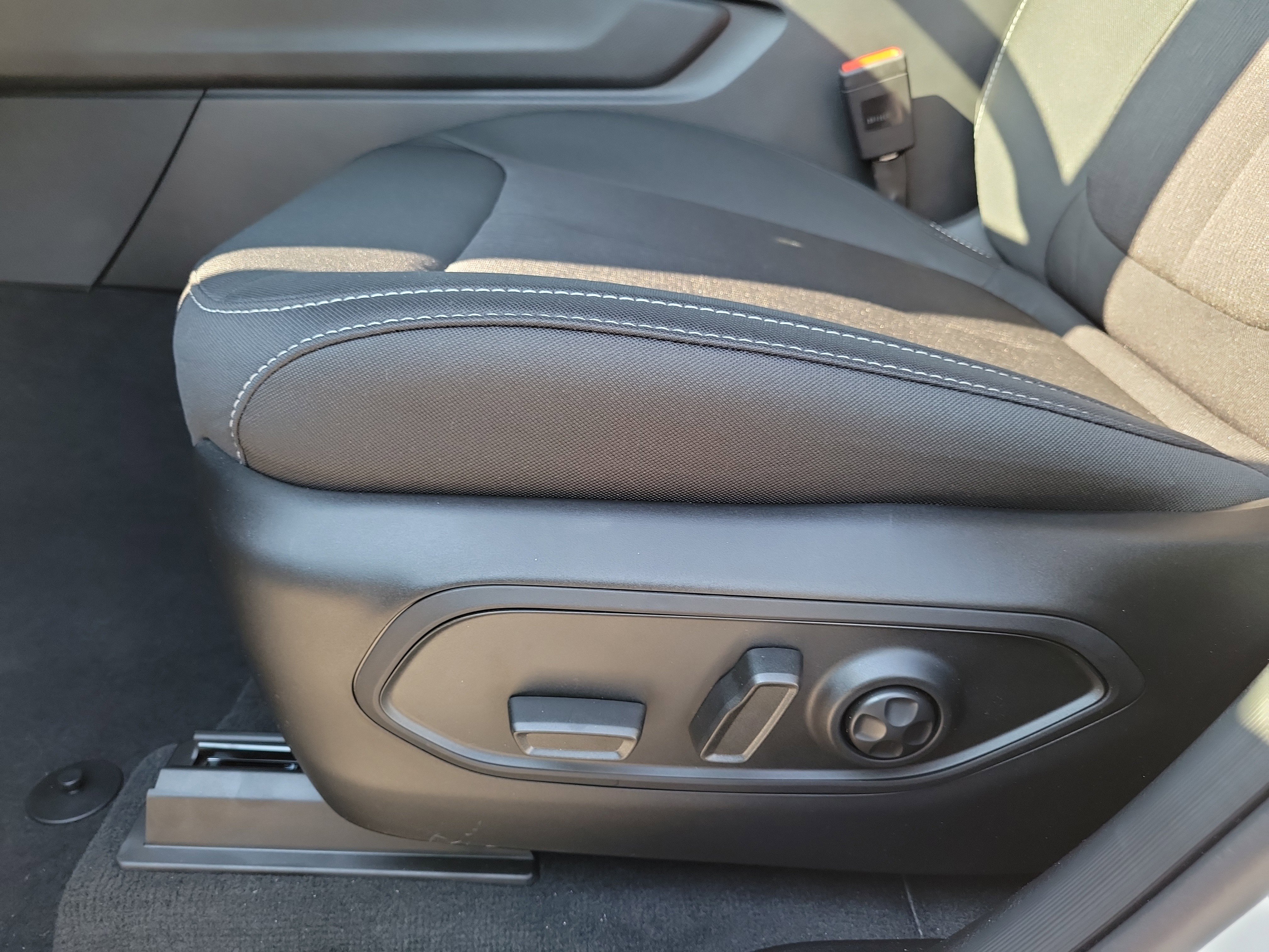 New 2025 Jeep Grand Cherokee Laredo X image 20