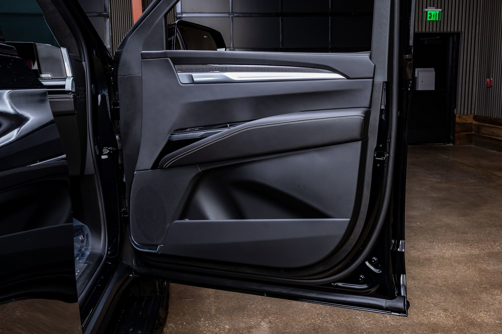 Used 2026 Cadillac Escalade V AWD/4WD image 38