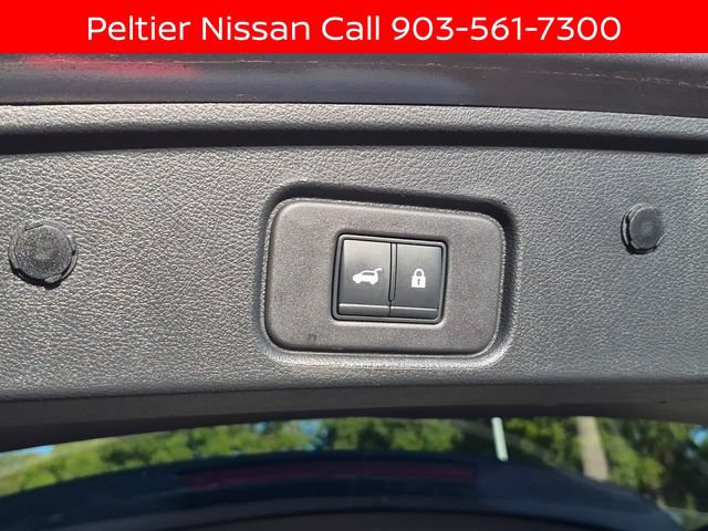 Certified 2022 Nissan Pathfinder SL w/ SL Premium Package FWD image 10