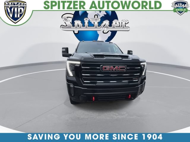 Used 2024 GMC Sierra 2500 AT4 w/ AT4 Premium Plus Package AWD/4WD image 3