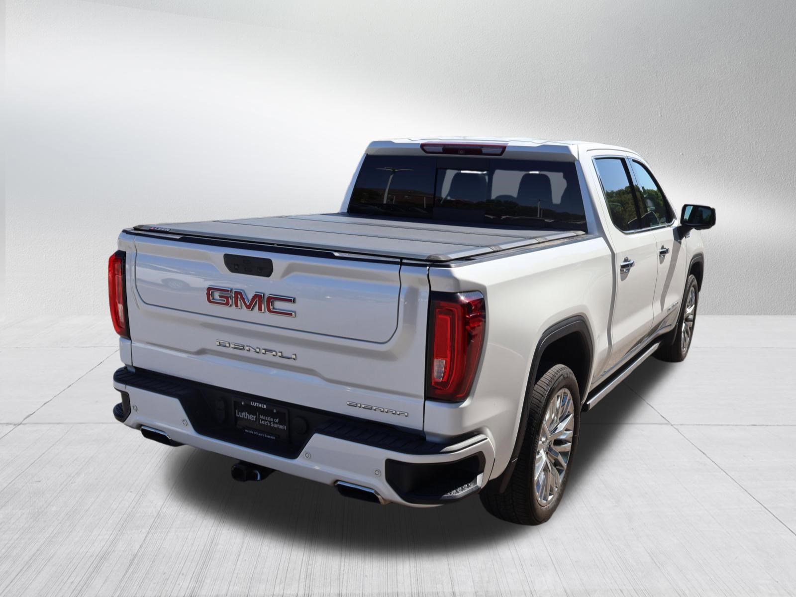 Used 2019 GMC Sierra 1500 Denali w/ Denali Ultimate Package AWD/4WD image 7