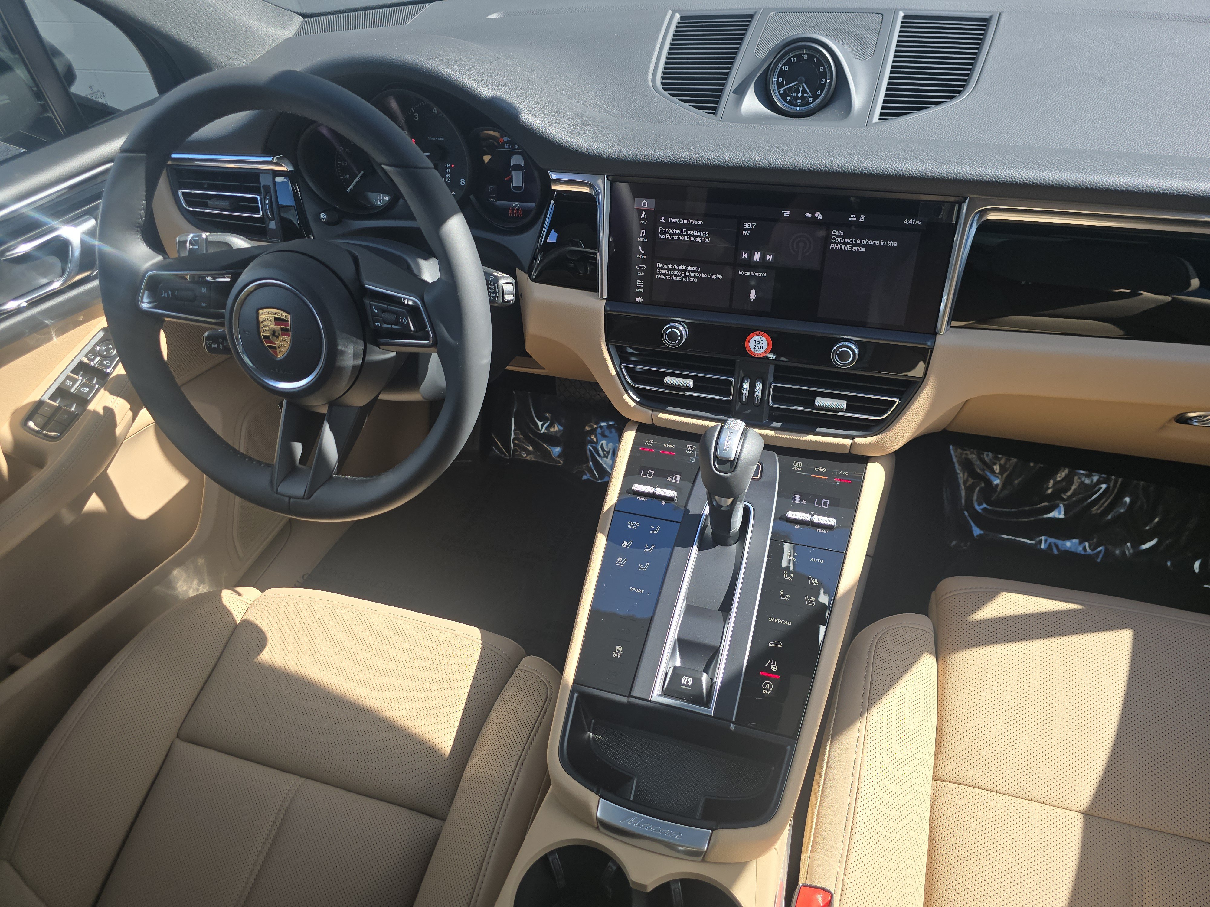 New 2026 Porsche Macan AWD/4WD image 23