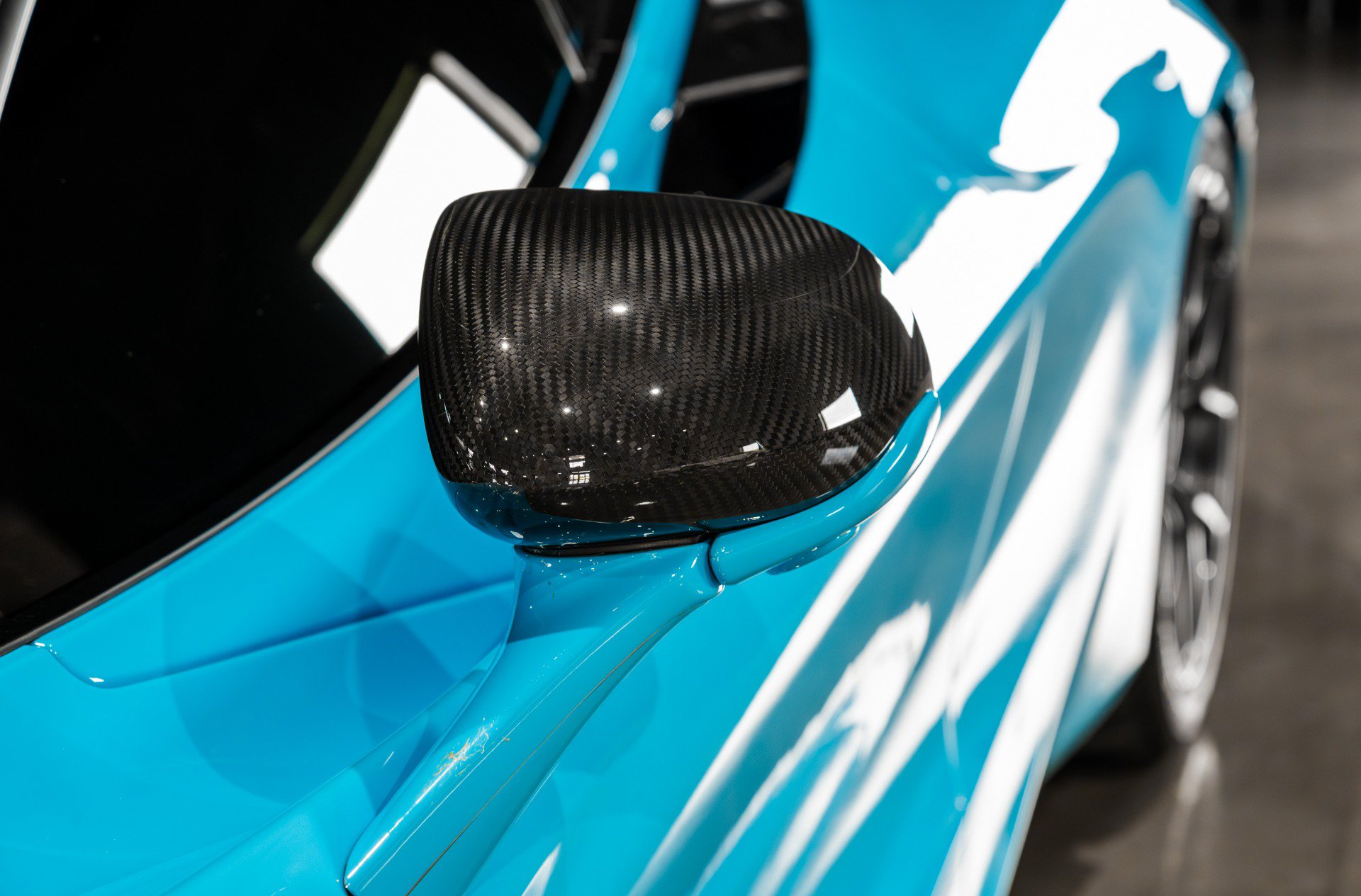 Used 2018 McLaren 720S RWD image 22