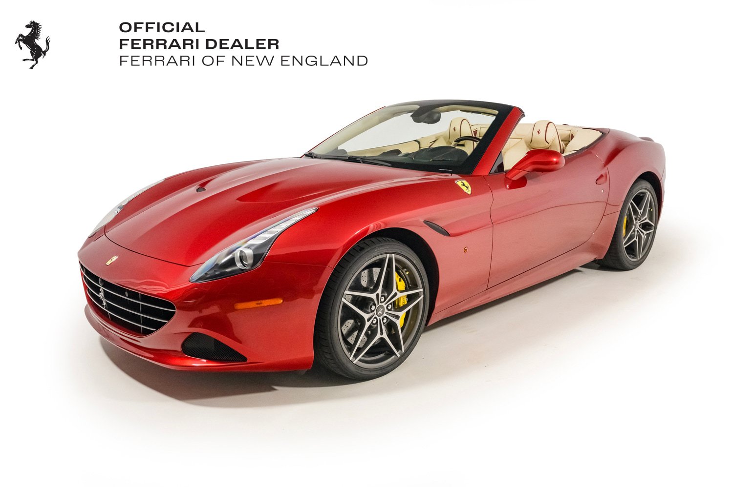 Used 2015 Ferrari California T RWD image 1