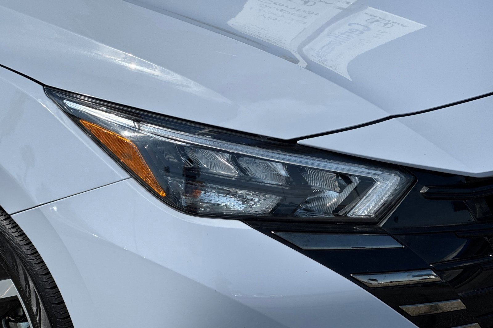 Used 2025 Nissan Versa SR w/ Trunk Package image 10