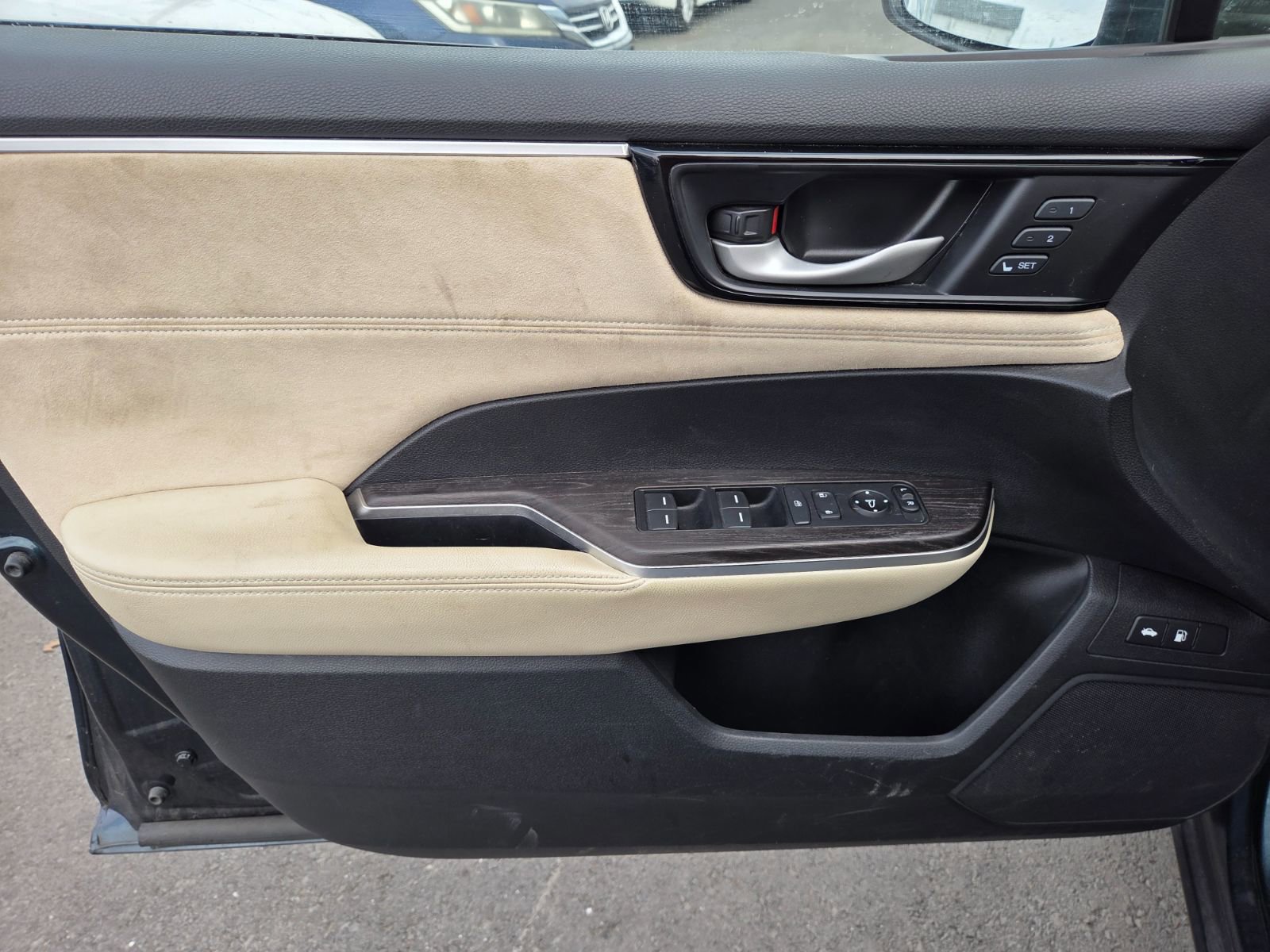 Used 2018 Honda Clarity Touring image 8